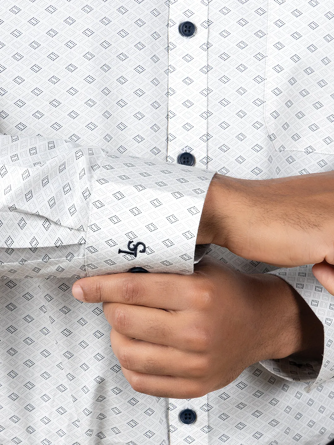 Men's Regular Fit Geometric White Formal Shirt