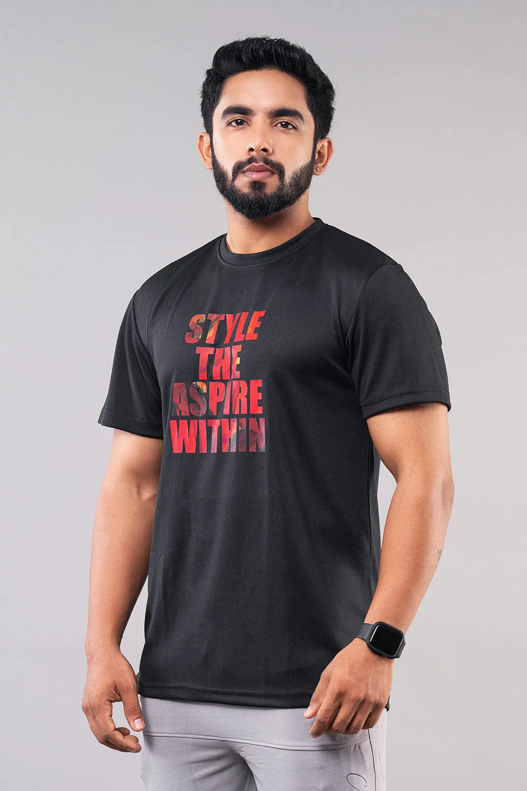 MINIMAL BUZZ TAGLINE GRAPHIC T-SHIRTS - BLACK