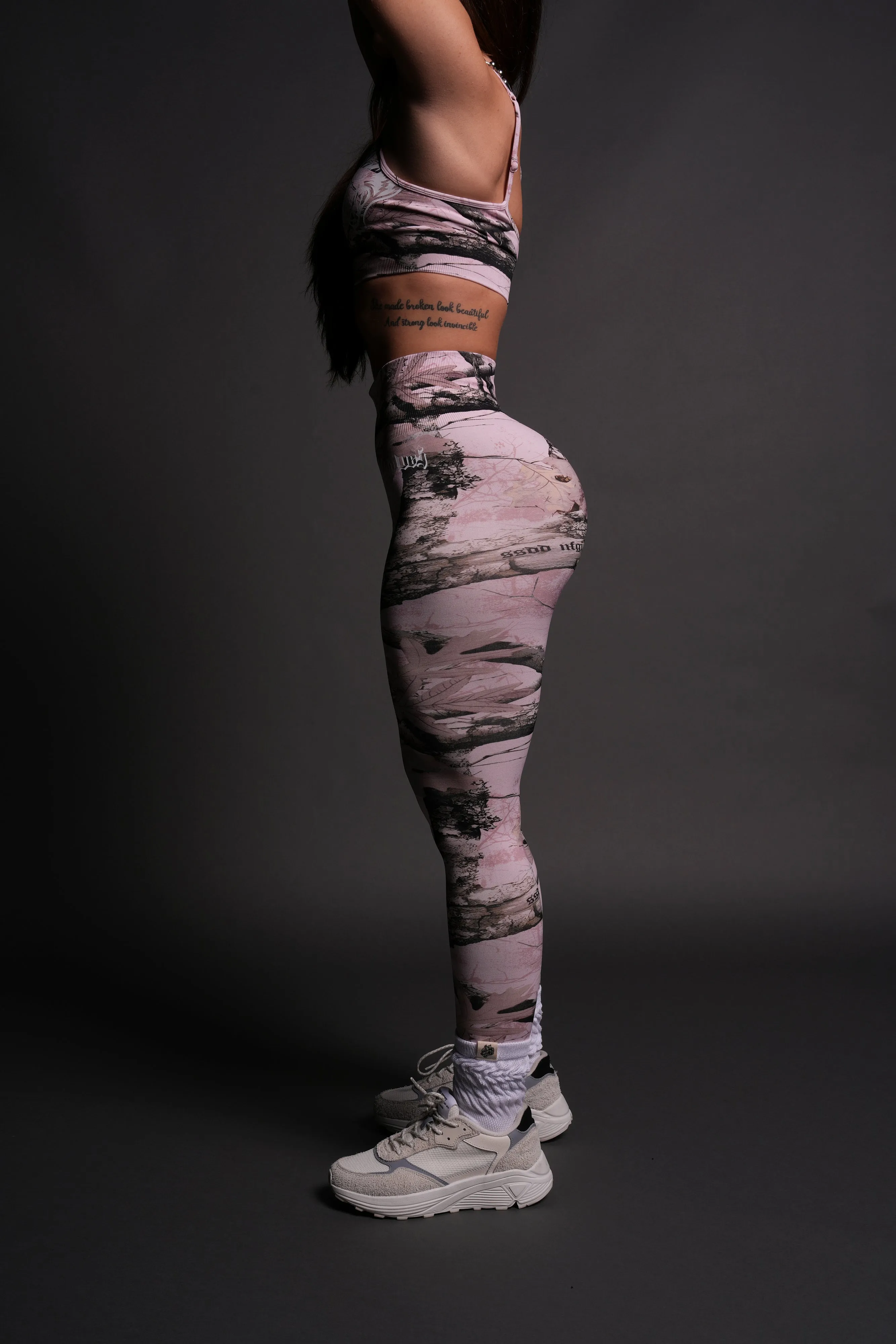 Our Passion "Everson Seamless" Scrunch Leggings in Baby Pink Woodland Camo