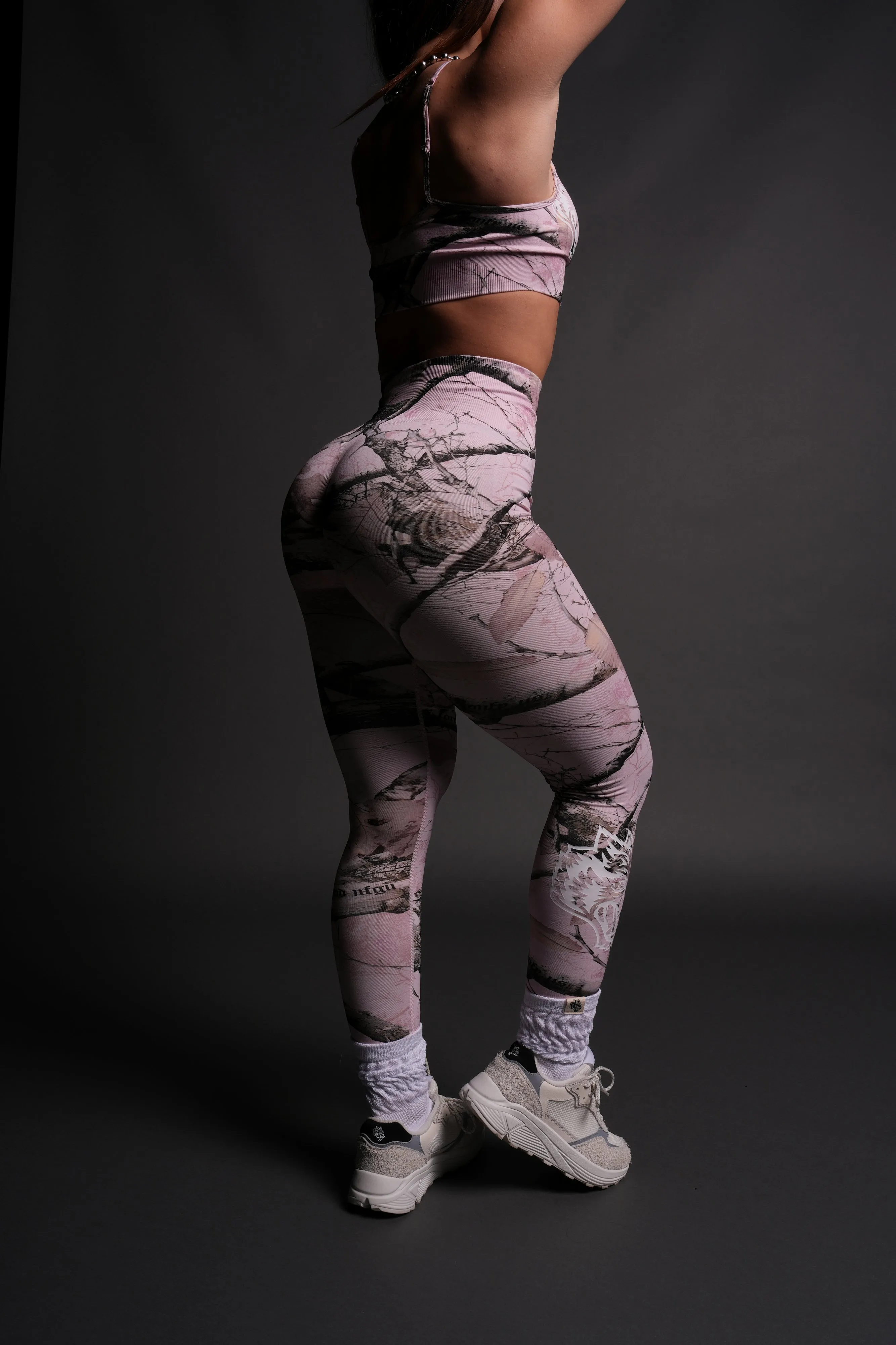 Our Passion "Everson Seamless" Scrunch Leggings in Baby Pink Woodland Camo
