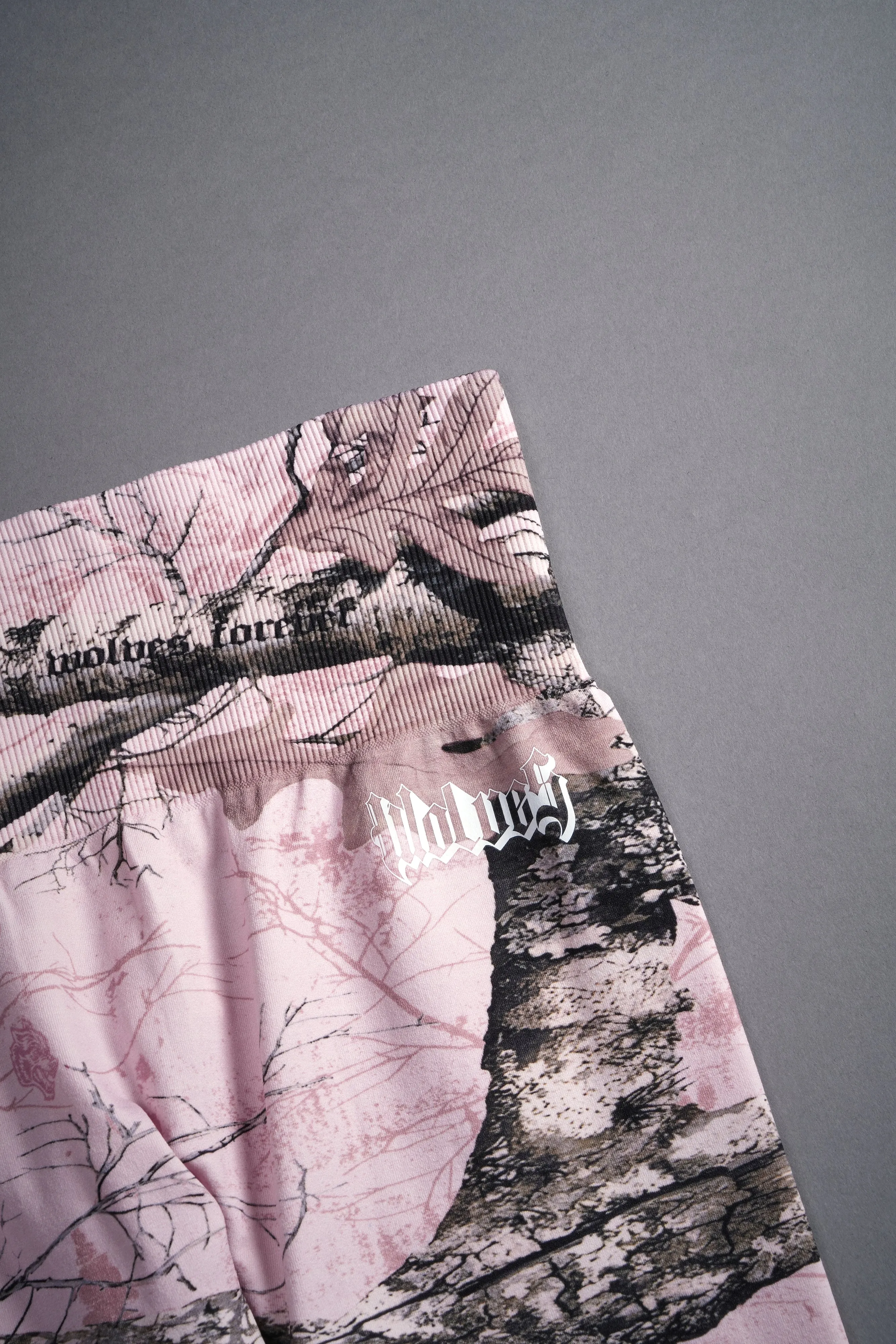Our Passion "Everson Seamless" Scrunch Leggings in Baby Pink Woodland Camo